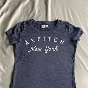 Abercrombie & Fitch tee shirt
